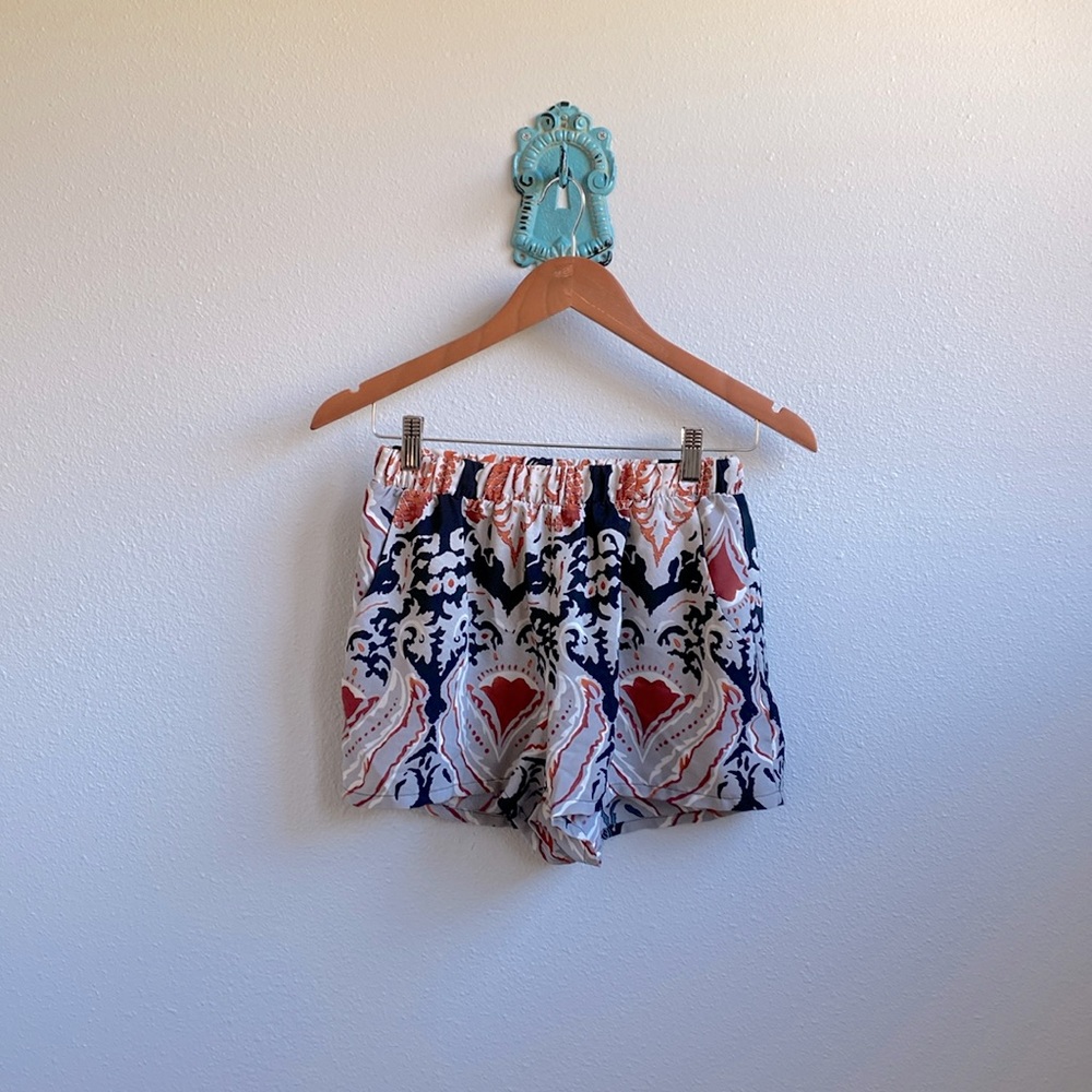 Tyche print shorts ❤️